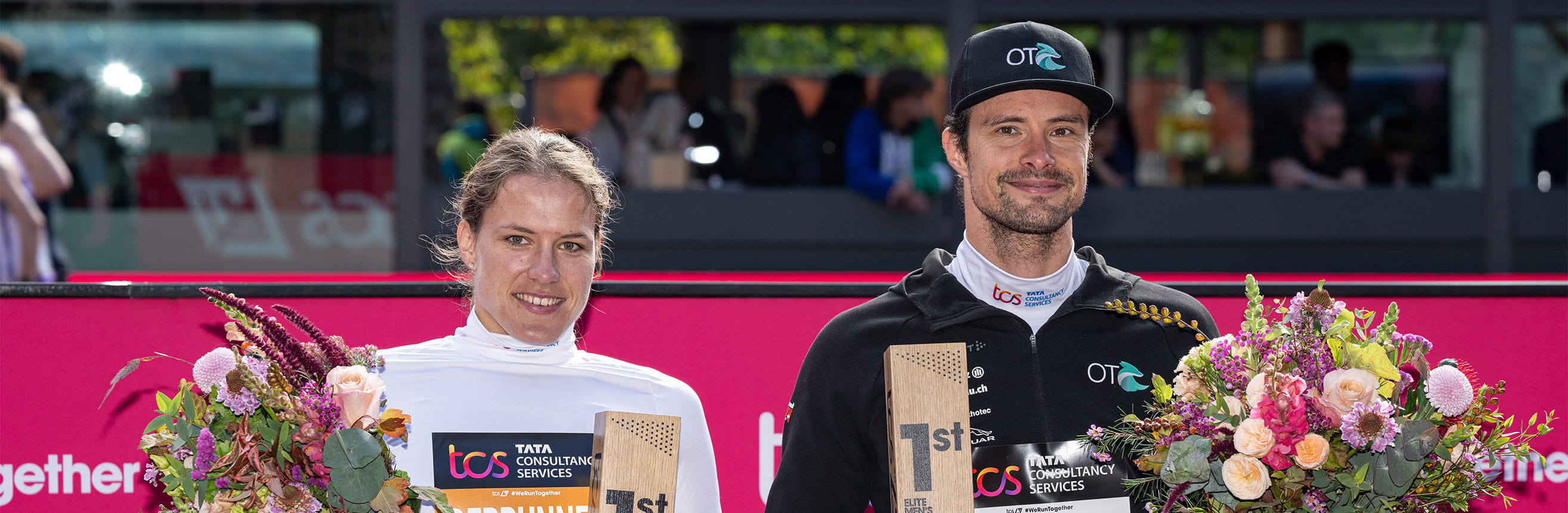 Catherine Debrunner and Marcel Hug, the winners of the 2022 TCS London Marathon wheelchair races