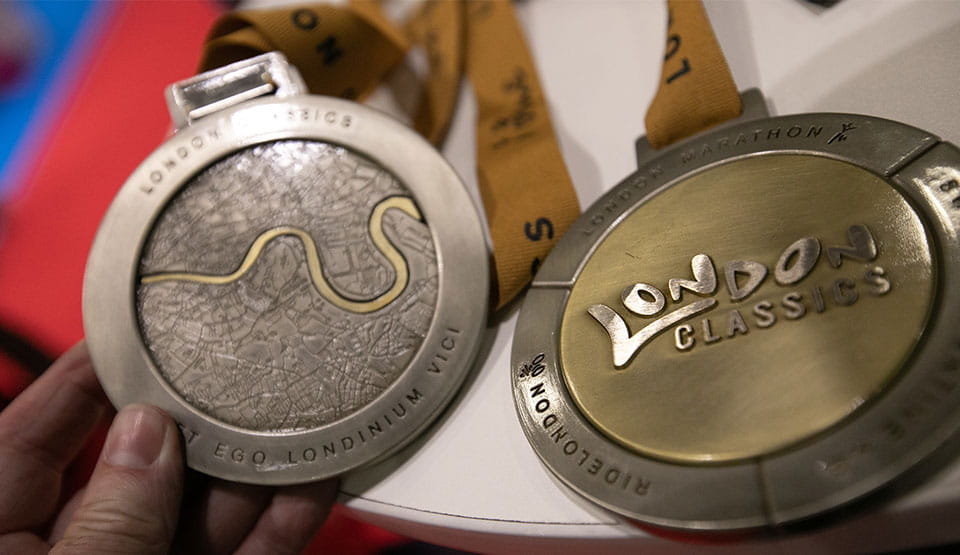 The front and back of the London Classics medal