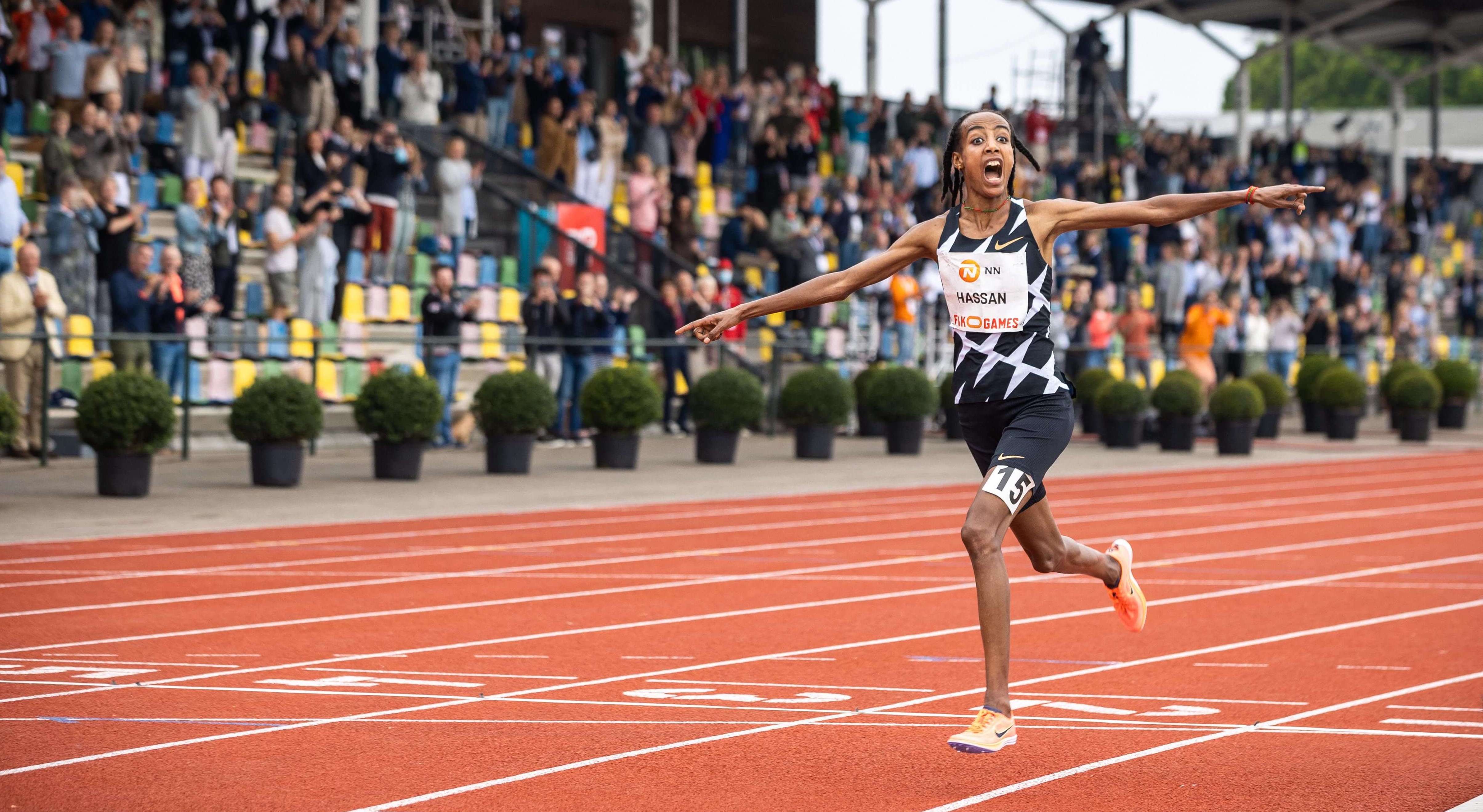 Sifan Hassan celebrating on the track