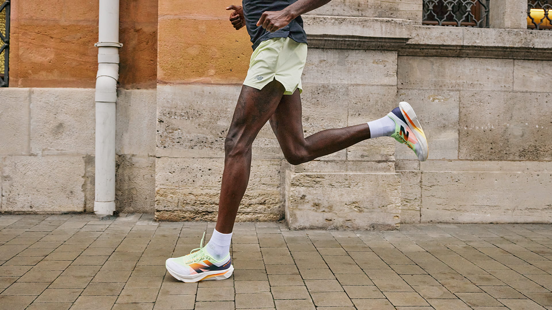 runner wearing the New Balance TCS London Marathon kit