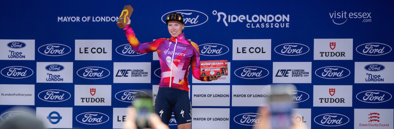 Lorena Wiebes (Team SD Worx - Protime) on the podium after winning the overall 2024 Ford RideLondon Classique